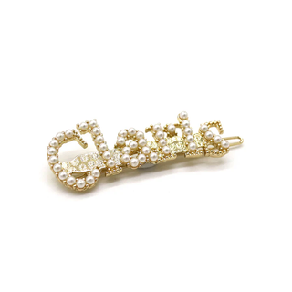 Claris Hair Clip Pearl Logo