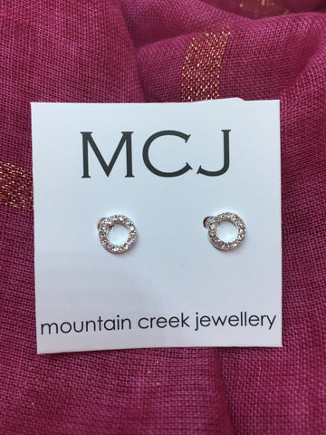 Mcj Stud Ss Circle With Cubic Zirconias - Pink Poppies 
