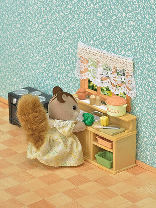 Sylvanian Families - Classic Kitchen Set - Pink Poppies 