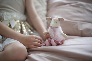 Great Pretenders Doll Mouse Ariella Mini - Pink Poppies 