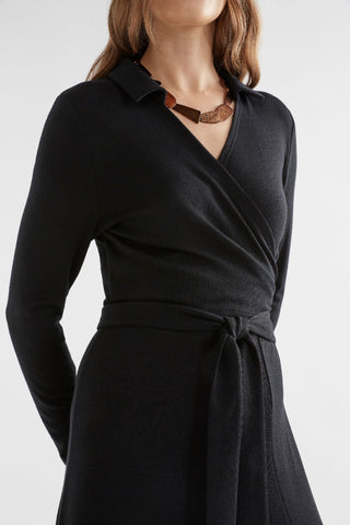 Elk Dress Merino Wool Wrap - Black [sz:size 8]