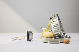 Svna Garlic Crusher Charcoal