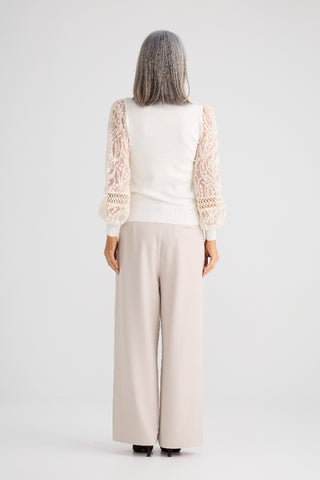 Brave&true Janelle Knit Top - Off White | Pink Poppies