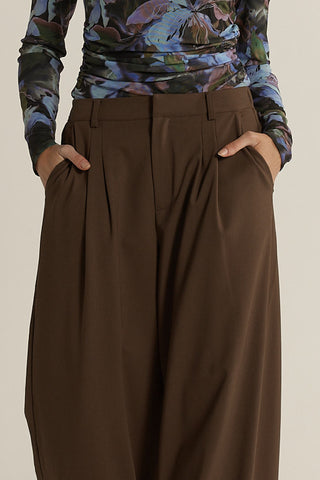 Fate & Becker Roan Front Pleat Pant [sz:size 10]