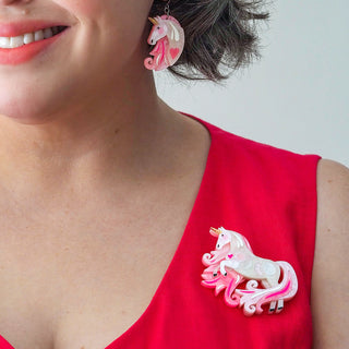 Erstwilder Brooch - Magical Ally