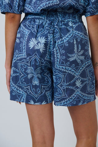 Namastai Relaxed Printed Pull-on Shorts – Branching Out [sz:small / Medium]