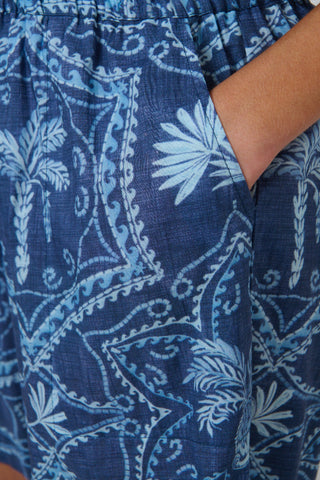 Namastai Relaxed Printed Pull-on Shorts – Branching Out [sz:small / Medium]