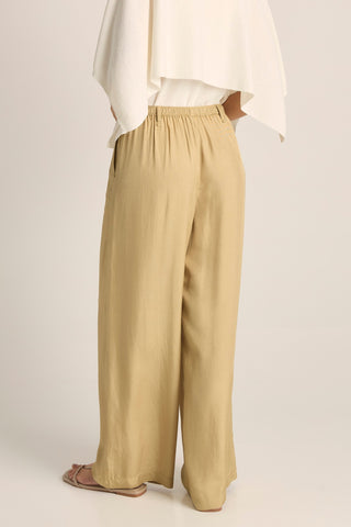 Fate & Becker Kora Cape Top- Cream [sz:xs]