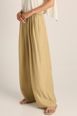 Fate & Becker Kora Cape Top- Cream [sz:xs]