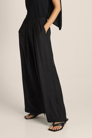 Fate & Becker Kora Cape Top - Black [sz:xs]