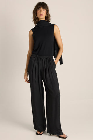 Fate & Becker Kora Cape Top - Black [sz:xs]