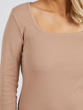 Elm Tee Rib Square Neck L/s Mocha - Pink Poppies 