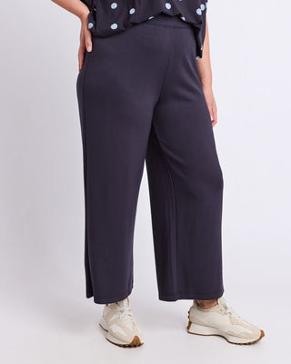 Elm Freedom Boot Pant Cropped - Midnight Navy [sz:size 10]