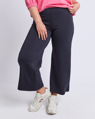 Elm Freedom Boot Pant Cropped - Midnight Navy [sz:size 10]