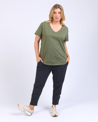 Elm Tee S/s Pima Vee - Khaki | Pink Poppies