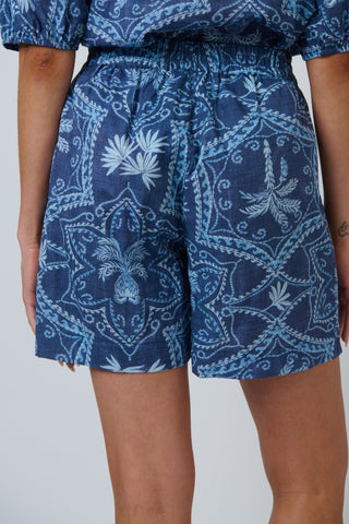 Namastai Relaxed Printed Pull-on Shorts – Branching Out [sz:small / Medium]