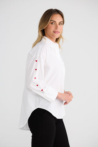 Brave&true Thea Shirt - White Hearts [sz:xs]