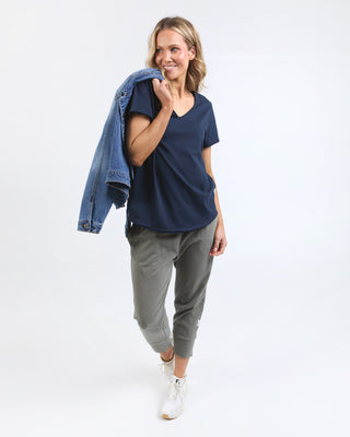 Elm Tee Pima Vee  - Navy [sz:size 6]