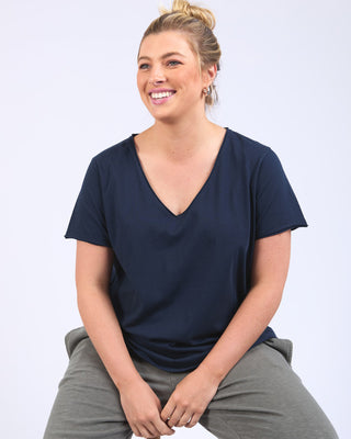 Elm Tee Pima Vee  - Navy [sz:size 6]