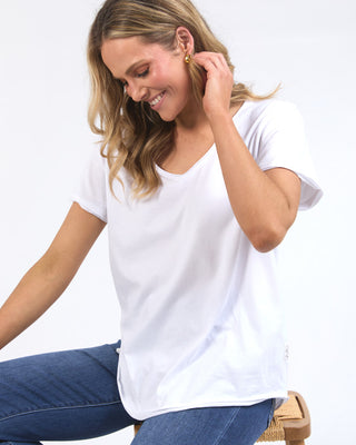 Elm Tee Pima Vee  - White [sz:size 8]