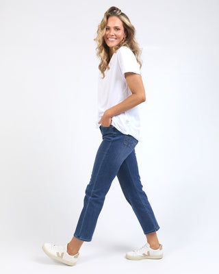 Elm Tee Pima Vee  - White [sz:size 8]