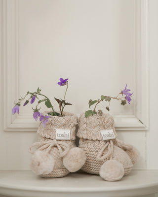 Toshi Organic Booties Yummy - Oatmeal | Pink Poppies