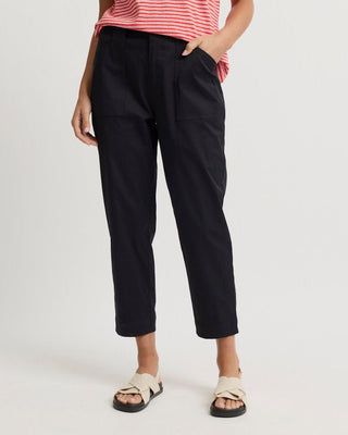 Yarra Trail Capri Pant - Navy [sz:size 6]